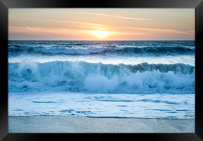  Waves at sunset, Fistral beach ,Newquay, Cornwall Framed Print by Andrew Kearton