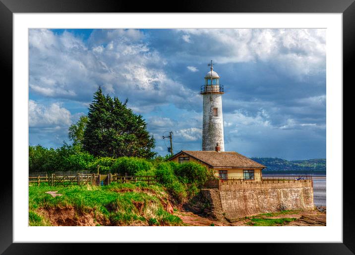  hale lighthouse Framed Mounted Print by sue davies