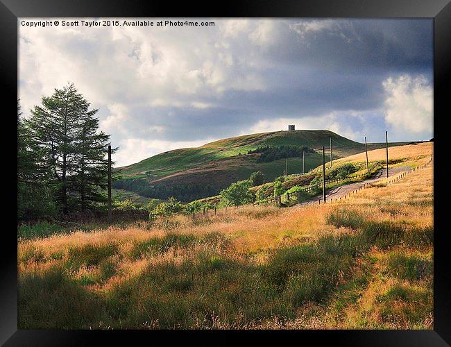  Distant Pike  Framed Print by Scott Taylor