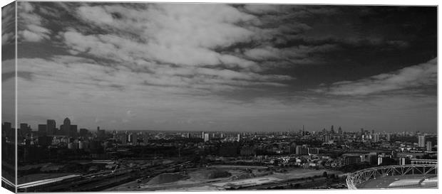 London  Skyline Canvas Print by David French
