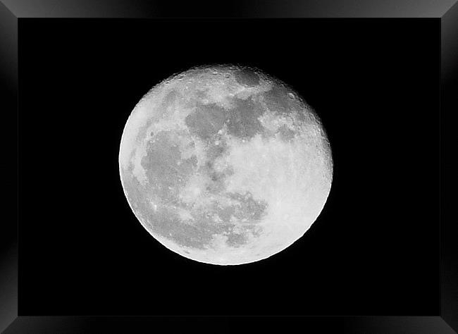 MOON Framed Print by Ray Bacon LRPS CPAGB