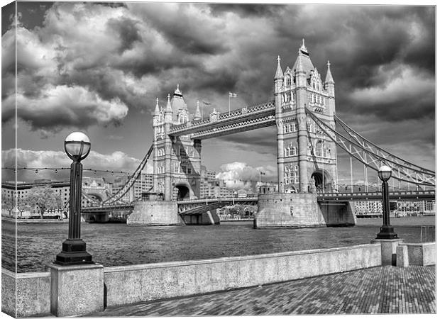  Tower Bridge London Canvas Print by Clive Eariss