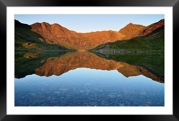 Snowdon Horseshoe Framed Mounted Print by Kevin OBrian