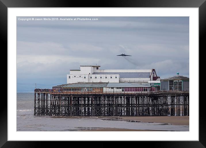 XH558 approaches Blackpool for the last time Framed Mounted Print by Jason Wells