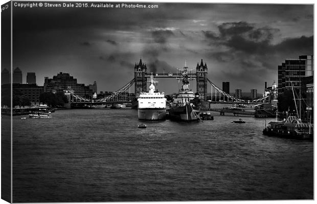  Moody River Thames Canvas Print by Steven Dale