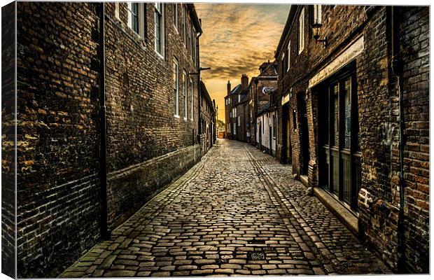  Old Cobble Street Canvas Print by Chris Lewis