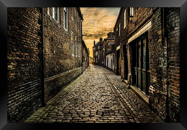  Old Cobble Street Framed Print by Chris Lewis