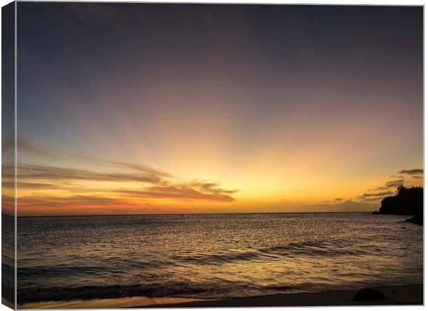 Sunset and rays Canvas Print by Gail Johnson