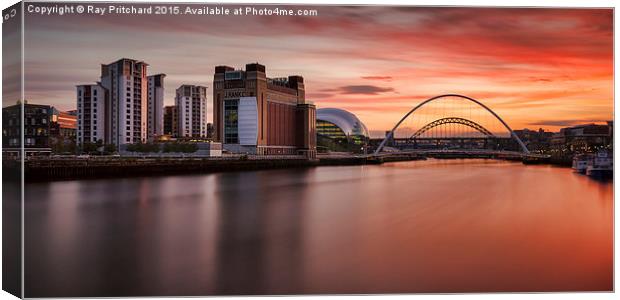  Sunset Over The Tyne Canvas Print by Ray Pritchard