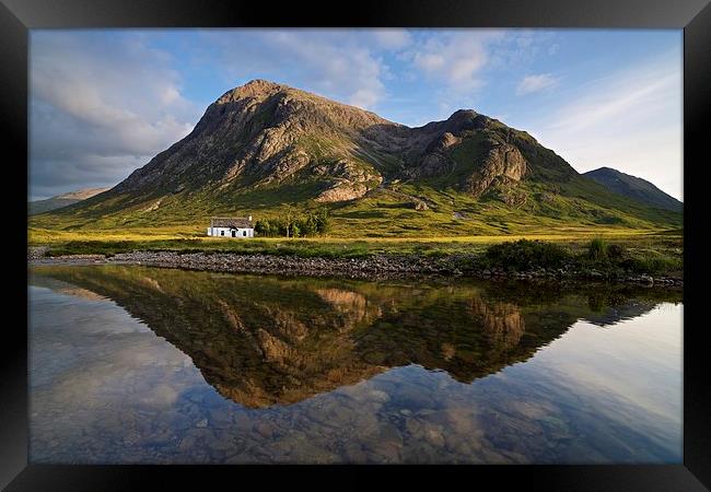  Lagangarbh Hut Framed Print by Stephen Taylor