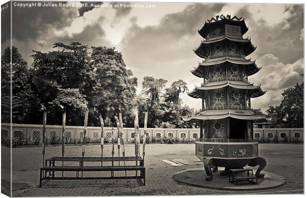 The Chinese Vihara Gunung Timur Temple, Medan, Ind Canvas Print by Julian Bound