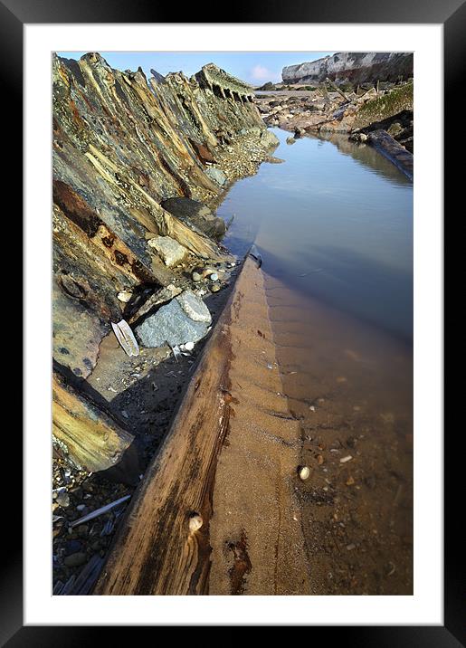 Barnacled hull of shipwreck Framed Mounted Print by Stephen Mole