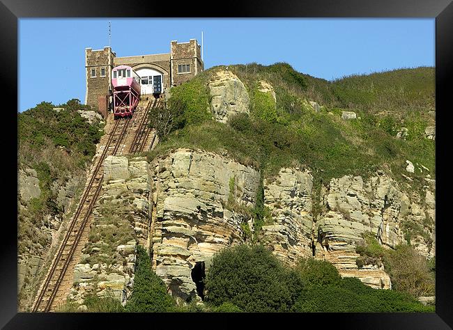 EAST HILL LIFT UP TO HASTINGS CASTLE. Framed Print by Ray Bacon LRPS CPAGB