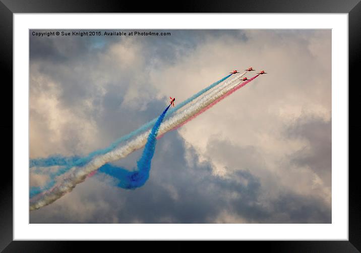  Red Arrows over Southampton Framed Mounted Print by Sue Knight