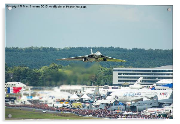  The Vulcan takes off for it's final display at Fa Acrylic by Max Stevens