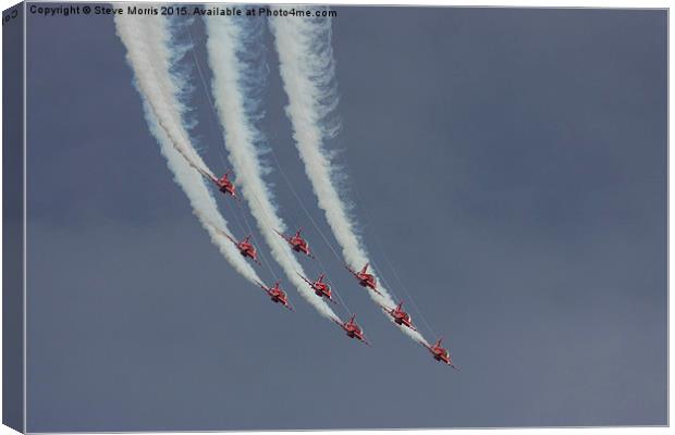  Red Arrows Canvas Print by Steve Morris