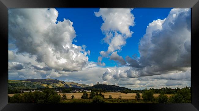  Wallace monument  Framed Print by Jade Scott