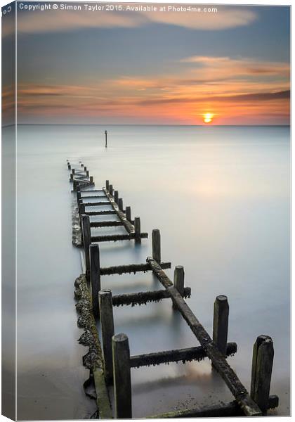  Overstrand at sunrise Canvas Print by Simon Taylor