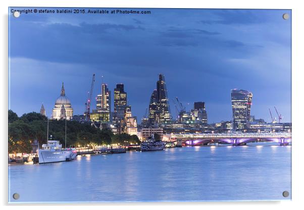 London skyline and river Thames at dusk, London, E Acrylic by stefano baldini