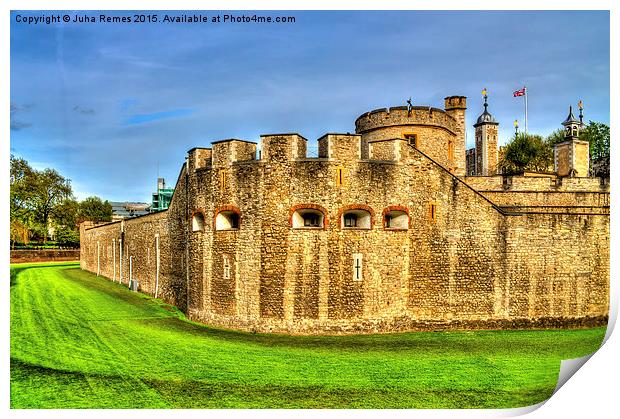 Tower of London Print by Juha Remes