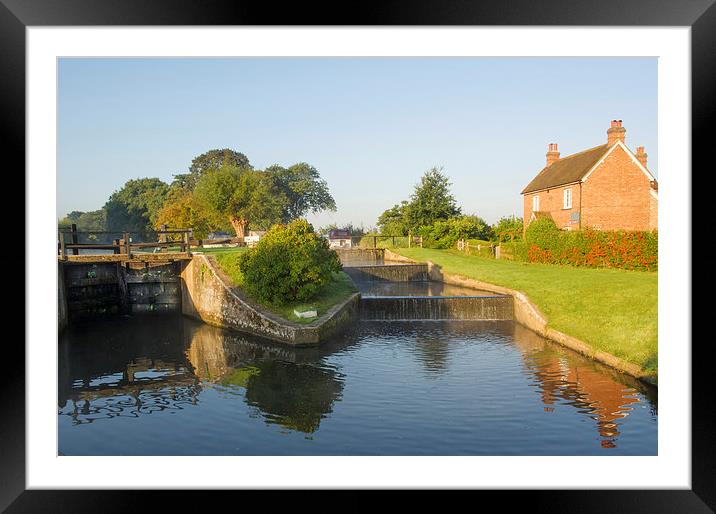  PAPERCOURT LOCK SURREY Framed Mounted Print by Clive Eariss