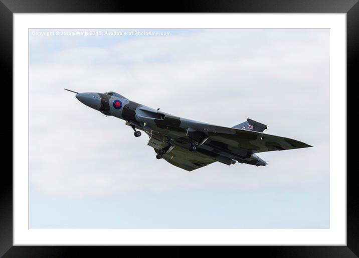 Spirit of Great Britain raises her undercarriage Framed Mounted Print by Jason Wells