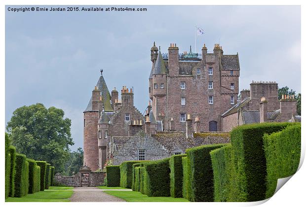  Glamis Castle Scotland Print by Ernie Jordan