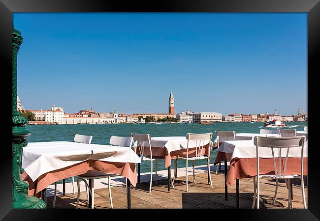 Lunch in Venice Framed Print by Dave Carroll