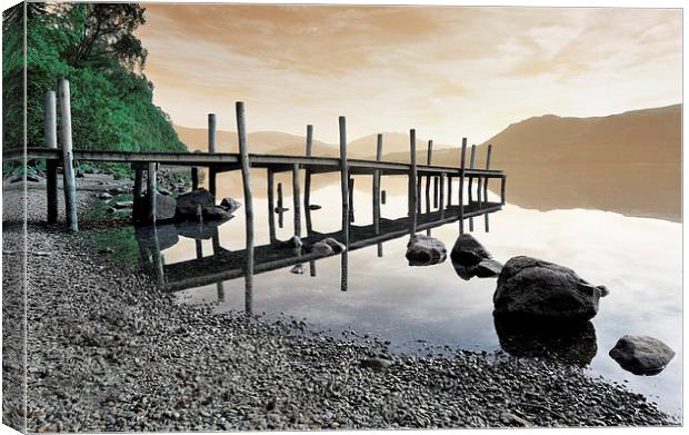  Derwent water jety Canvas Print by Tony Bates