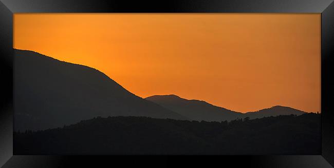  Lakeland sunset Framed Print by Dan Ward