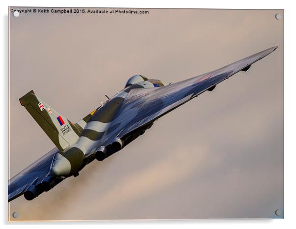  Vulcan XH558 powering skywards. Acrylic by Keith Campbell