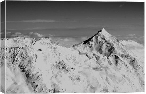 Top of the World B/W Canvas Print by les tobin
