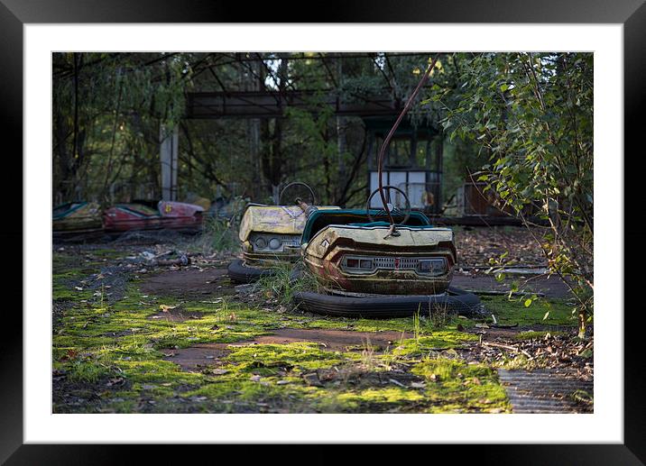  Dodgems Framed Mounted Print by Dave Wragg