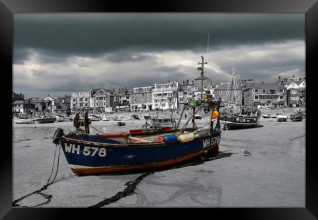  WH578 at St Ives, Cornwall Framed Print by Brian Pierce