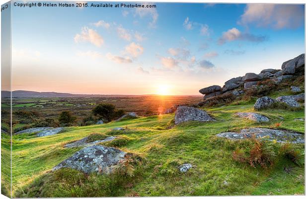 Sunset in the Cornish Countryside Canvas Print by Helen Hotson