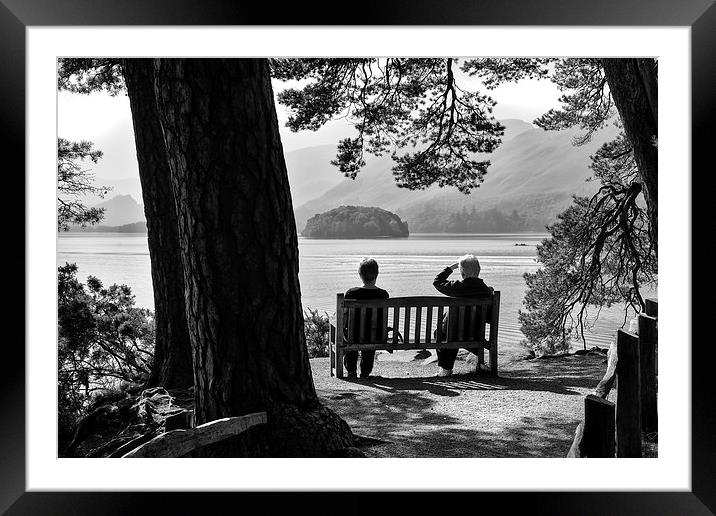 Friar's Crag Viewing Point Framed Mounted Print by Gary Kenyon