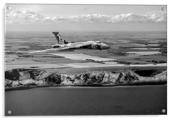 Avro Vulcan over the white cliffs of Dover, B&W ve Acrylic by Gary Eason