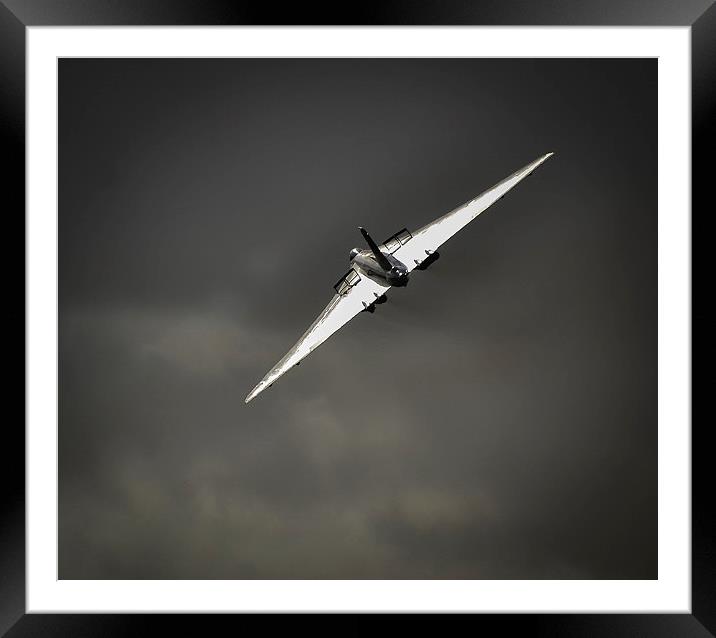  Vulcan Bomber Take off. Framed Mounted Print by David Paterson