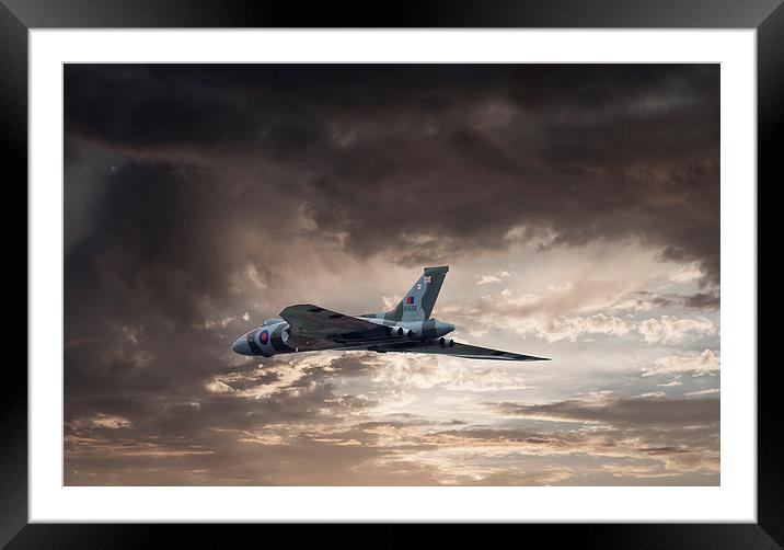  Vulcan XH558 Last Flight Framed Mounted Print by paul lewis