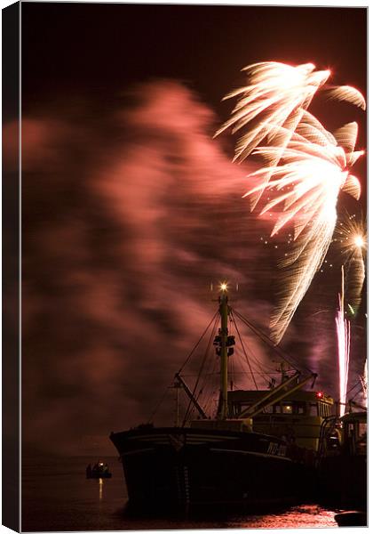 Wexford Halloween Fireworks Canvas Print by Ian Middleton