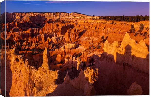 Sunrise at Bryce Canyon Canvas Print by Thomas Schaeffer