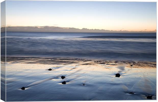Ballynaclash beach at dawn, Blackwater, Wexford Canvas Print by Ian Middleton