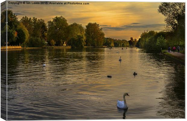  Thames Sunset Canvas Print by Ian Lewis