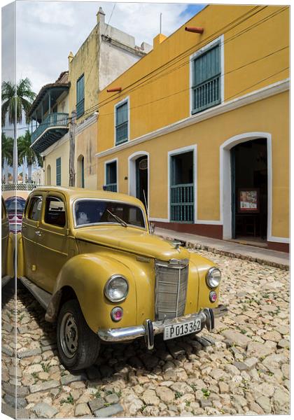Trinidad City Cuba - Classic car Canvas Print by Gail Johnson