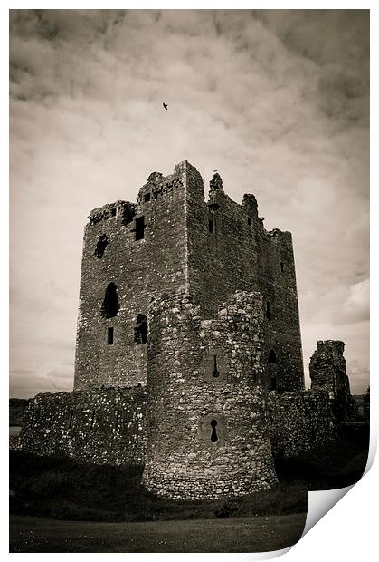  Threave Castle, Scotland Print by Chris Walker