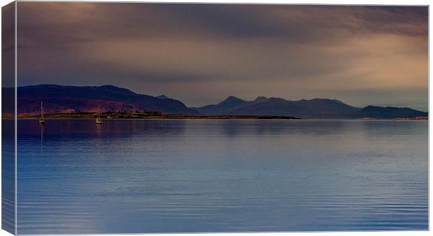  Over the sea to Skye Canvas Print by Peter Stuart