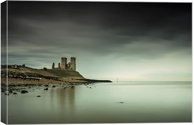  Reculver Towers Canvas Print by Ian Hufton