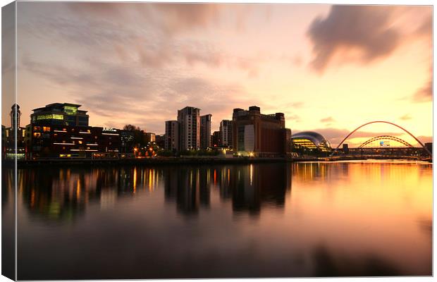  Sunset on the Tyne Canvas Print by Toon Photography
