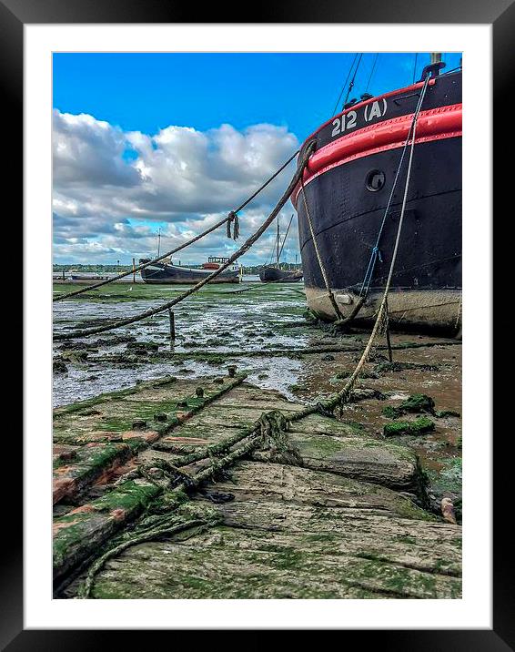  Low water on the River Orwell at Pin Mill Framed Mounted Print by Peter McCormack