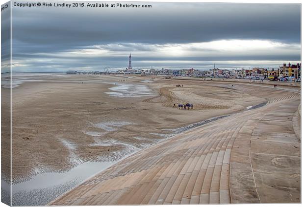  Blackpool Beach Canvas Print by Rick Lindley